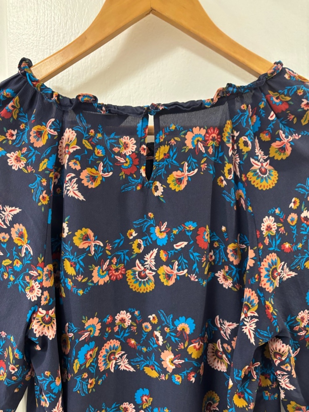 Boden Navy Floral Silk Blouse with Pink and Blue Flowers Blooms size 8 - Picture 7 of 11
